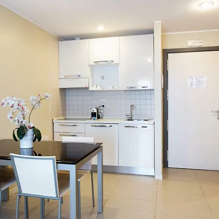 City Residence 2*
